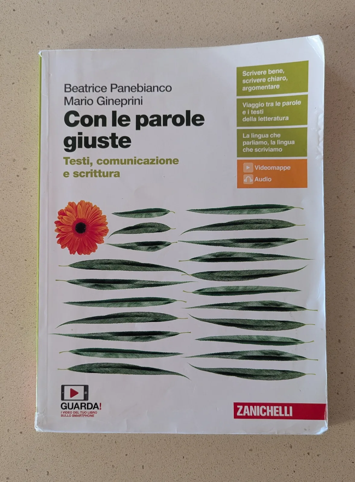Foto di Con le parole giuste