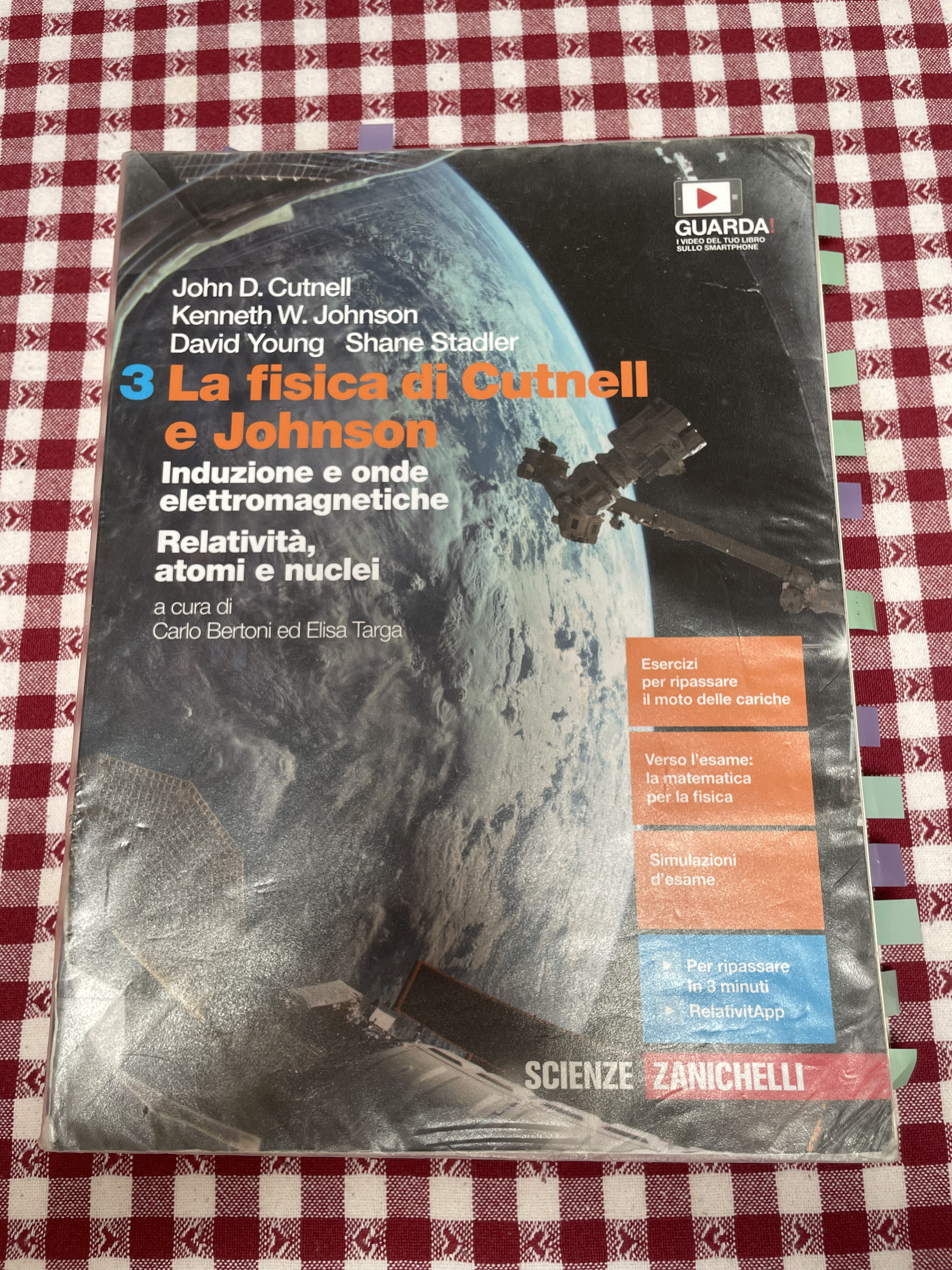 Foto di FISICA DI CUTNELL E JOHNSON (LA) - VOLUME 3